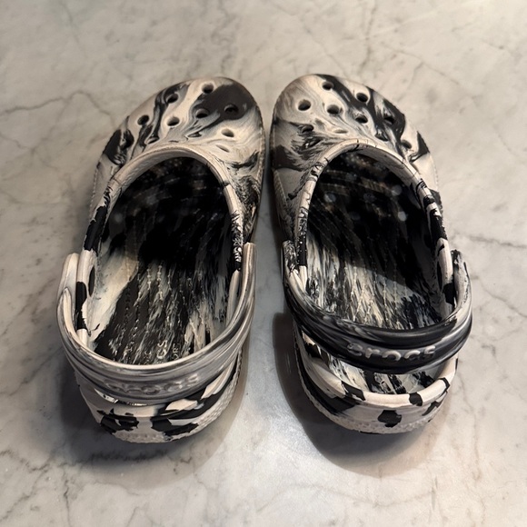 Crocs - Picture 3 of 9